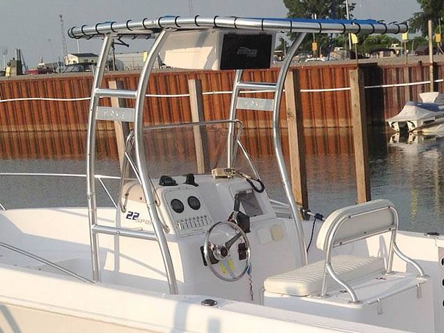 2001 Pro-Line Sportsman 22' with a SG300 boat t-top, photo 2 of 2