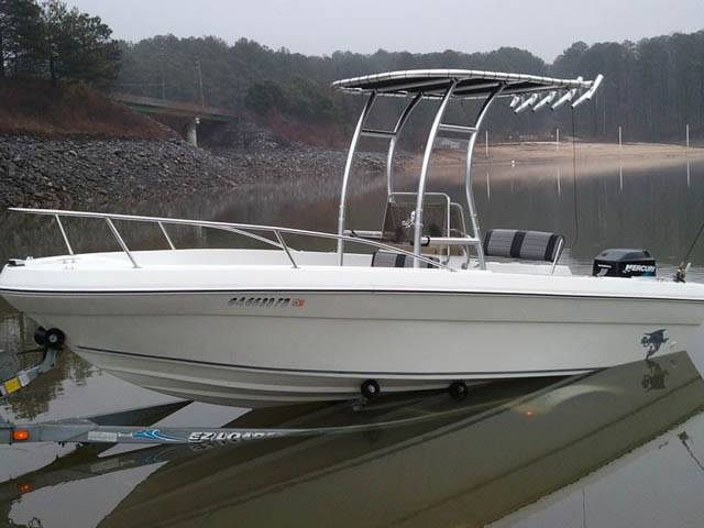 2001 Reef Runner with a SG300 boat t-top