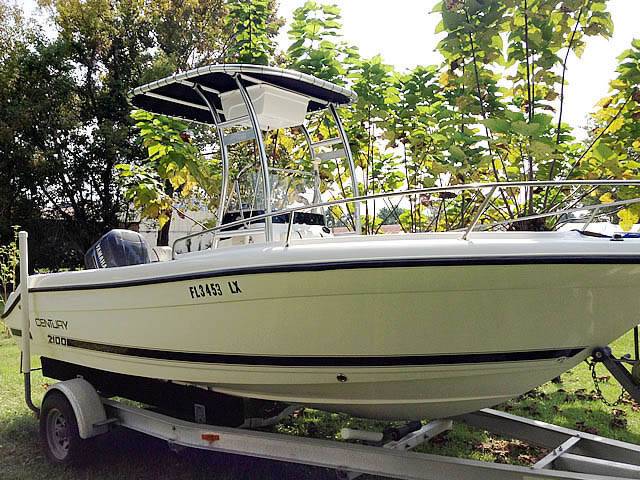 2002 Century 2100 with a SG300 boat t-top, photo 1 of 2