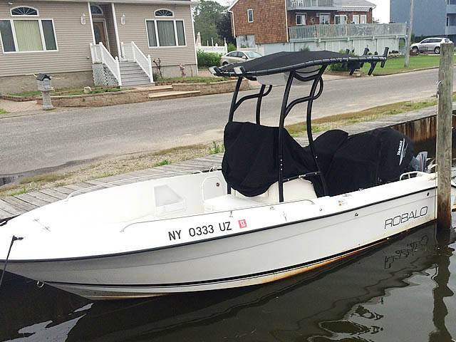 2002 Robalo with a SG600 boat t-top, photo 2 of 3