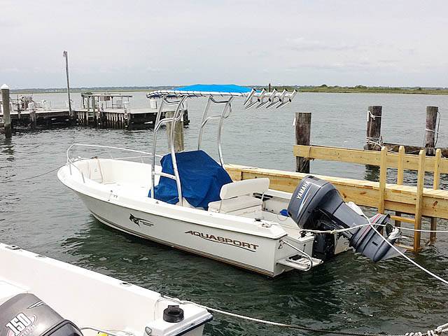 2003 Aquasport 200 Osprey with a SG600 boat t-top, photo 1 of 6