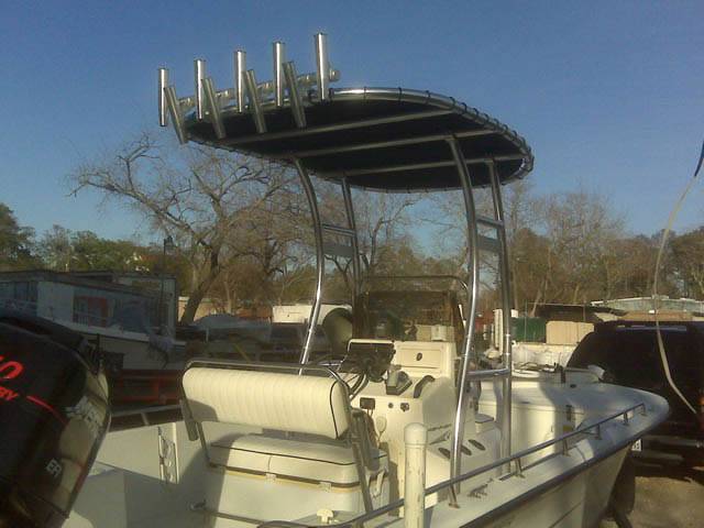 2004 Kenner 2102 Vision Tunnel with a SG300 boat t-top, photo 2 of 3