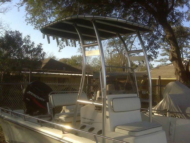 2004 Kenner 2102 Vision Tunnel with a SG300 boat t-top, photo 1 of 3