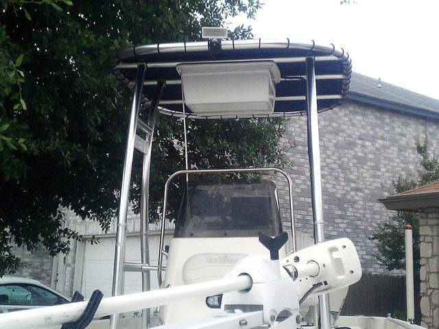 2005 NauticStar with a SG300 boat t-top, photo 2 of 5