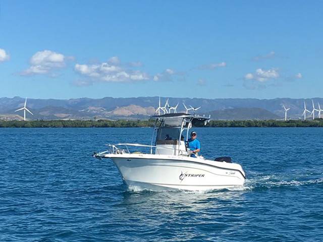 2005 Sea Swirl Striper with a SG600 boat t-top, photo 3 of 4