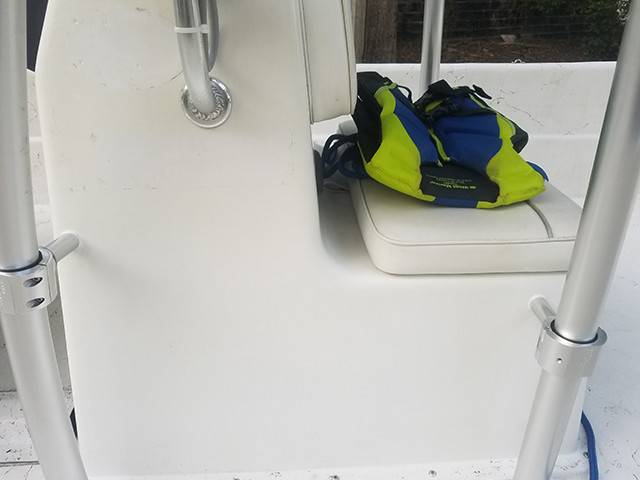 2006 Carolina Skiff 19DLX with a SG300 boat t-top, photo 3 of 3