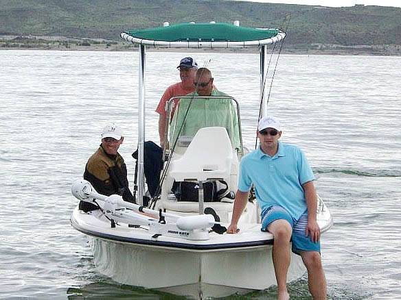 2006 Mako 2101 with a SG600 boat t-top