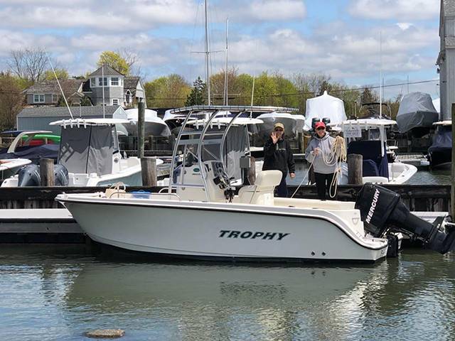 2007 Bayliner Trophy with a SG300 boat t-top, photo 1 of 3