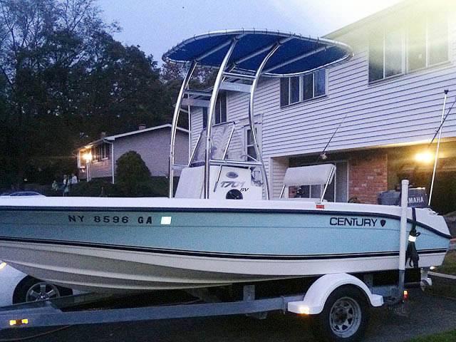 2007 Century 1701 sv with a SG300 boat t-top, photo 1 of 2