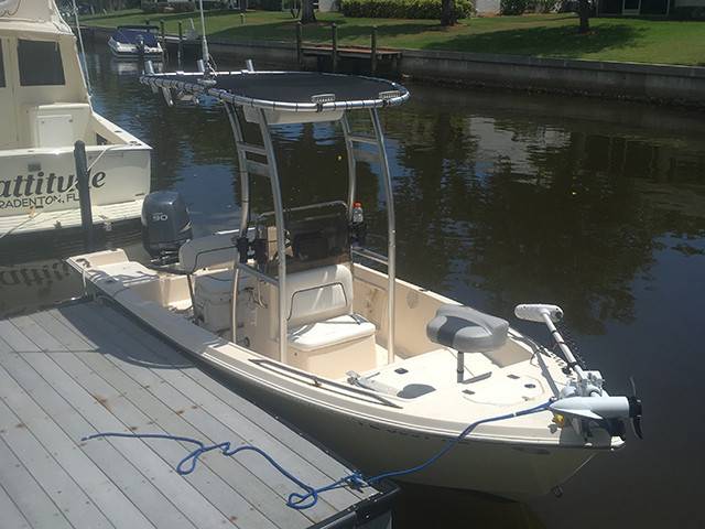 2007 Key West 1720 with a SG300 boat t-top