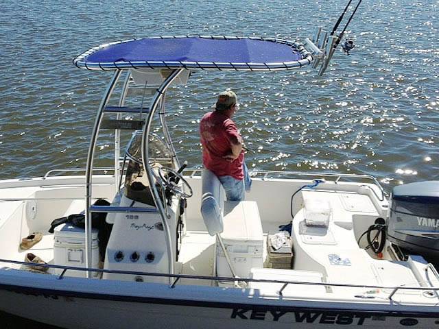 2007 Key West Bay Reef with a SG300 boat t-top, photo 2 of 4