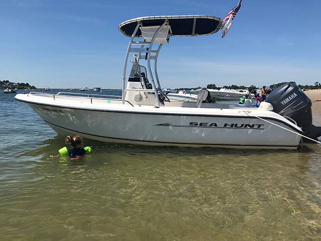 2007 Sea Hunt 186 with a SG300 boat t-top, photo 2 of 3