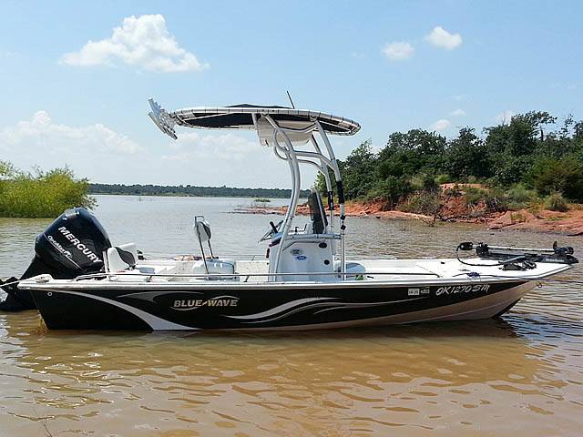 2008 Blue Wave 190 Deluxe with a SG600 boat t-top, photo 2 of 12