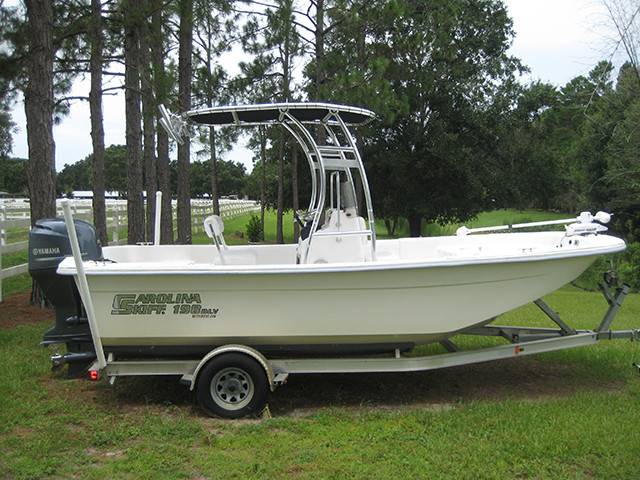 2008 Carolina Skiff 198 DLV with a SG300 boat t-top, photo 3 of 4