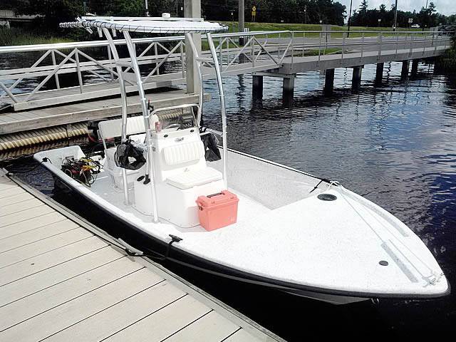 2008 Mako 181 with a SG300 boat t-top, photo 3 of 7