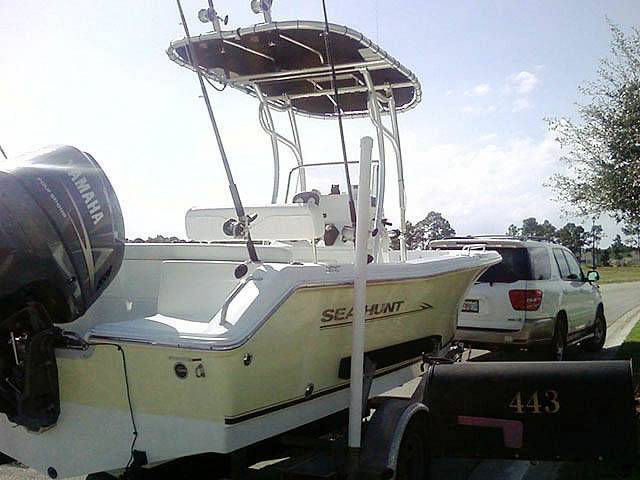 2008 Sea Hunt with a SG600 boat t-top, photo 1 of 4