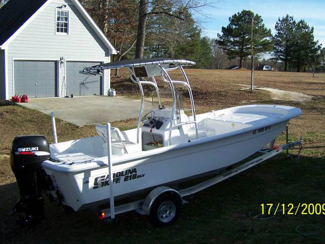 2009 Carolina Skiff DLV with a SG600 boat t-top, photo 1 of 2