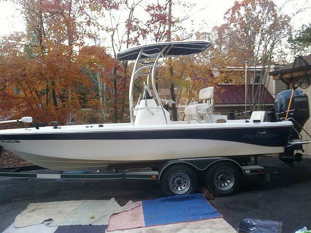 2010 NauticStar 2110 Baystar with a SG600 boat t-top, photo 3 of 5
