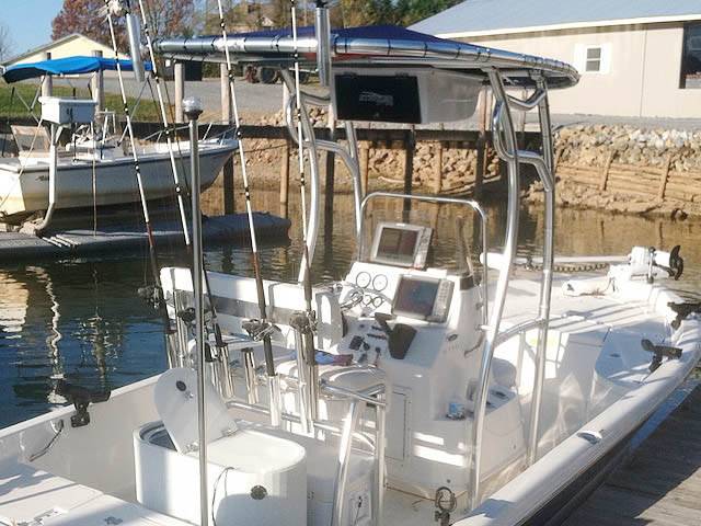 2010 NauticStar 2110 Baystar with a SG600 boat t-top, photo 2 of 5
