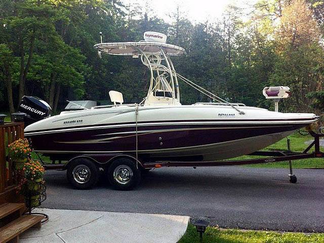 2010 Tahoe with a SG600 boat t-top, photo 1 of 3