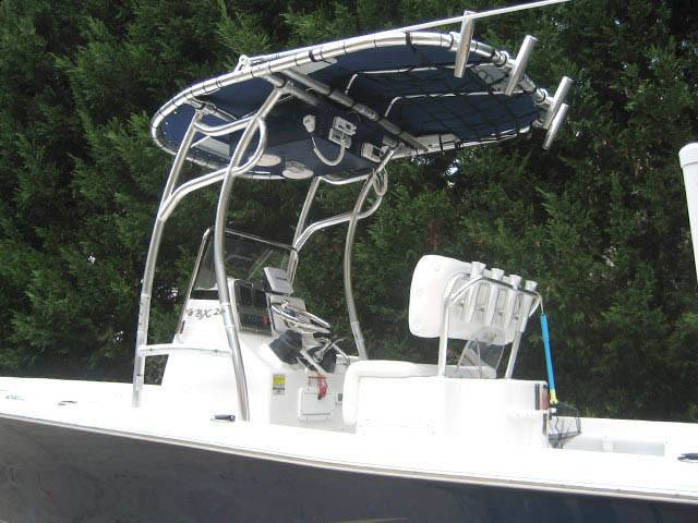 2011 Sea Hunt BX24 Bay Boat with a SG600 boat t-top, photo 2 of 5