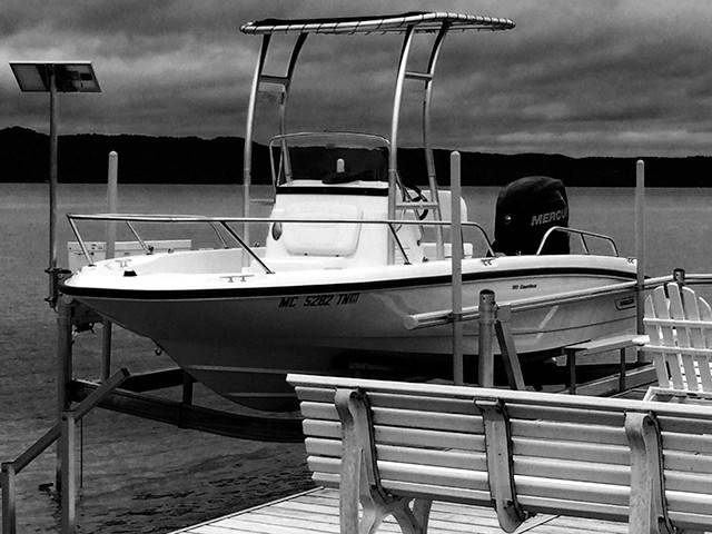 2012 Boston Whaler Dauntless 180 with a SG300 boat t-top, photo 1 of 3