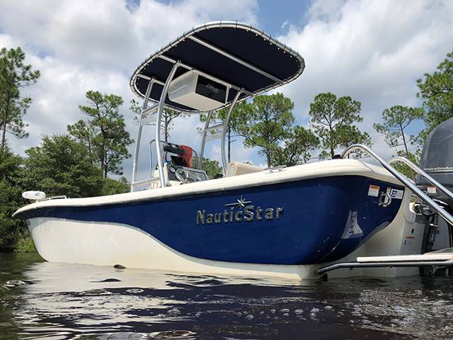 2012 NauticStar 210 Coastal with a SG300 boat t-top, photo 1 of 2