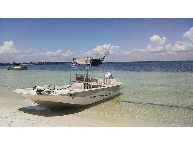 2013 Carolina Skiff 218 DLV with a SG300 boat t-top, photo 2 of 8