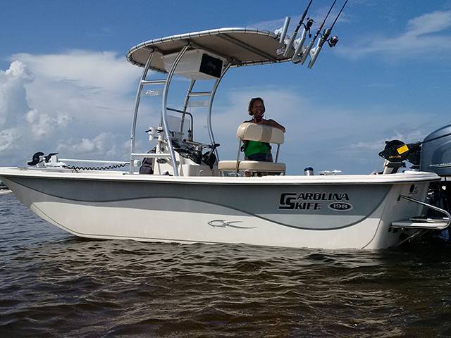 2014 Carolina Skiff 198 DLV with a SG300 boat t-top, photo 2 of 2
