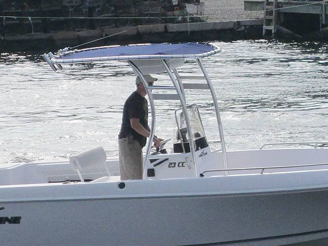2014 Pro-Line with a SG300 boat t-top, photo 2 of 10