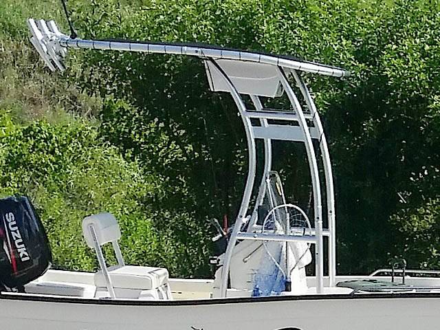 2014 Sea Hawk 17' with a SG300 boat t-top, photo 2 of 4