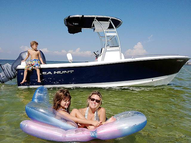 2014 Sea Hunt Triton 202 with a SG300 boat t-top, photo 1 of 4