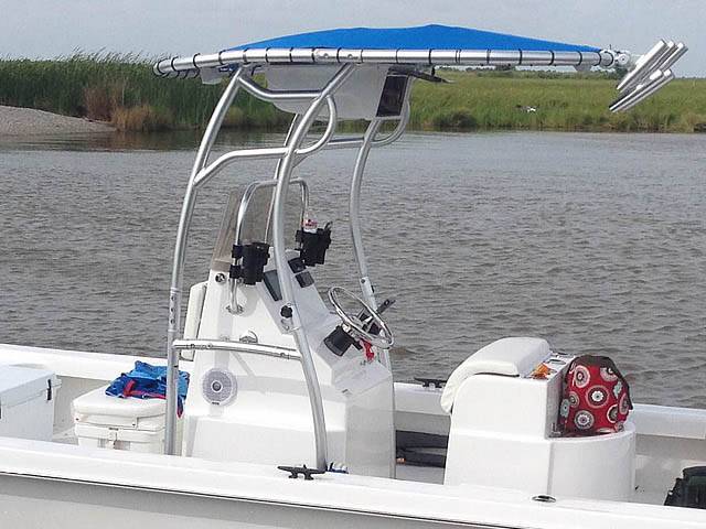 2014 Twin Vee Bay Cat 22' with a SG600 boat t-top, photo 2 of 8