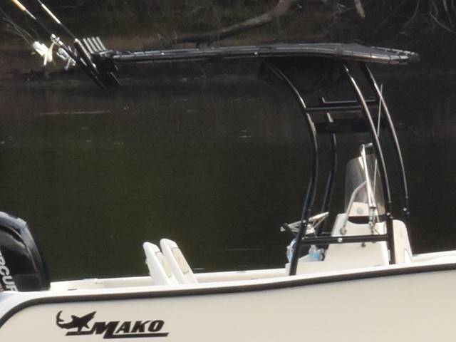 2016 Mako 204CC with a SG300 boat t-top, photo 2 of 2