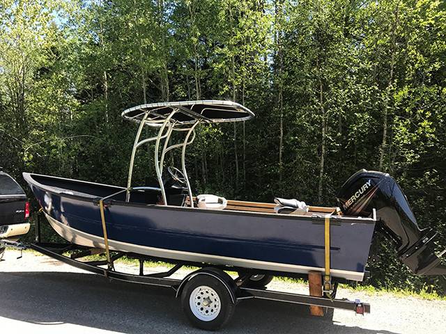 2016 Tolman Skiff with a SG600 boat t-top, photo 3 of 4