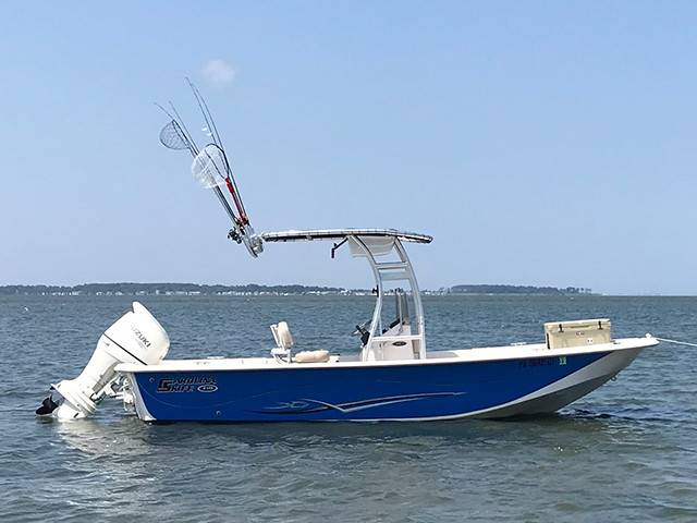 2017 Carolina Skiff 218 with a SG300 boat t-top, photo 1 of 3