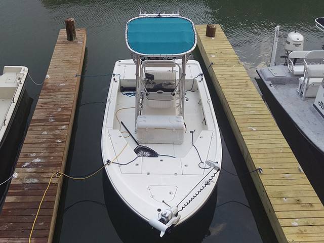 2017 Mako LTS 21' with a SG300 boat t-top, photo 3 of 4