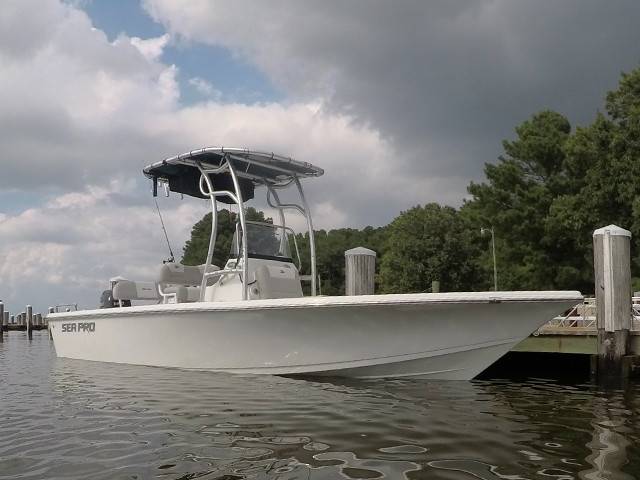 2018 Sea Pro 208 with a SG600 boat t-top, photo 1 of 2