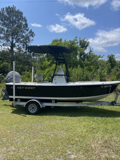 2023 Key west 1720cc with a SG300 boat t-top, photo 2 of 5