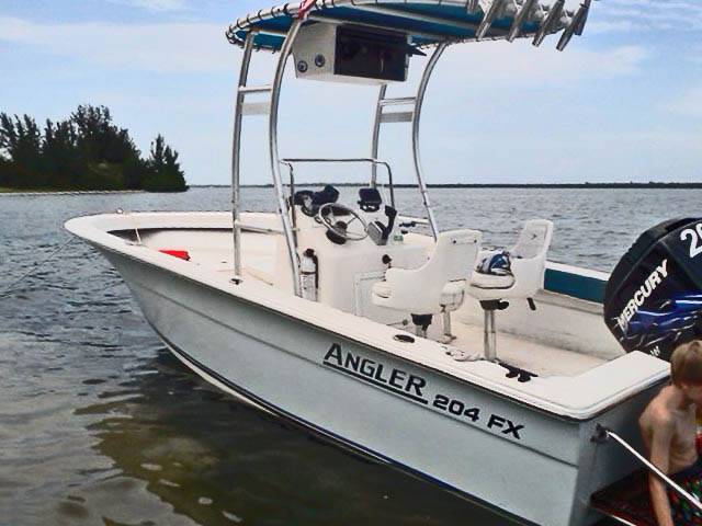 Angler with a SG300 boat t-top, photo 2 of 2