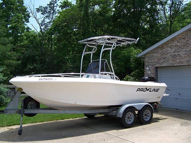 Pro-Line with a SG600 boat t-top