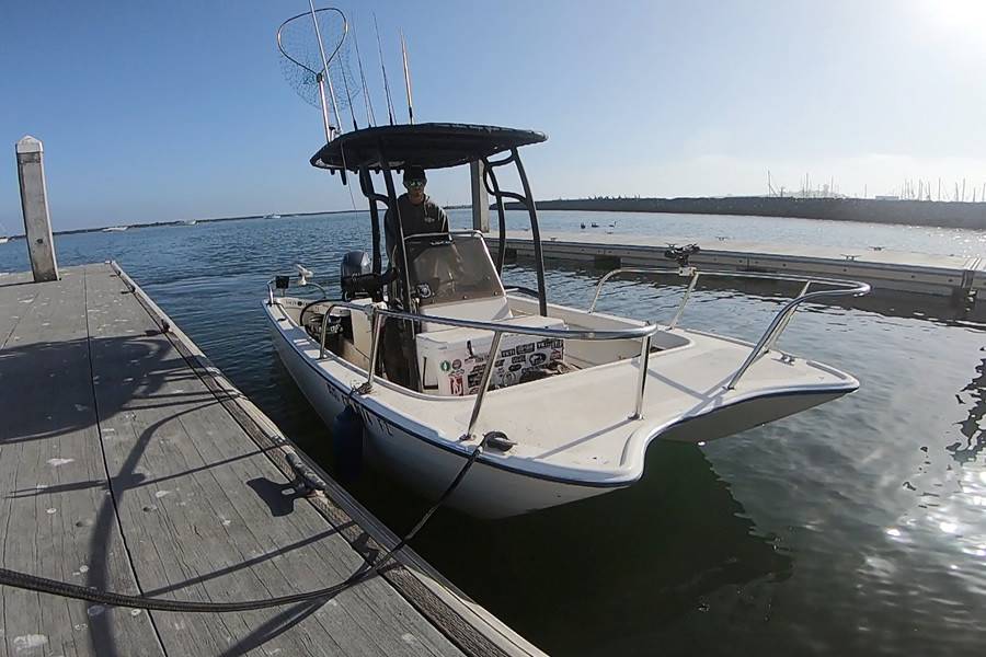15.5' Livingston with a SG600 boat t-top, photo 1 of 4
