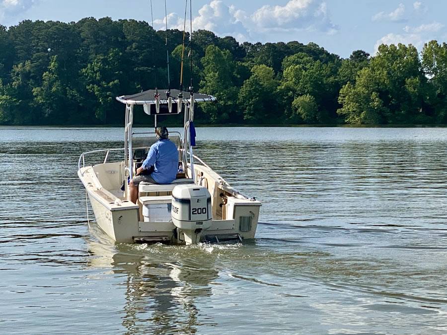 1983 Chris-Craft with a SG600 boat t-top, photo 3 of 7