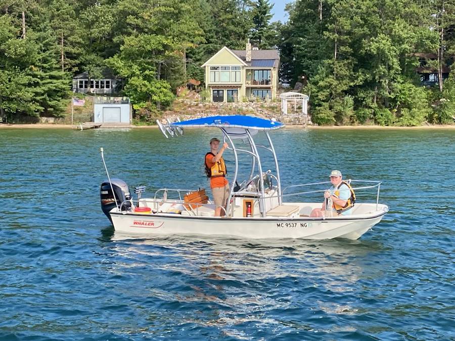 1986 Boston Whaler Montauk 17 with a SG600 boat t-top, photo 2 of 10