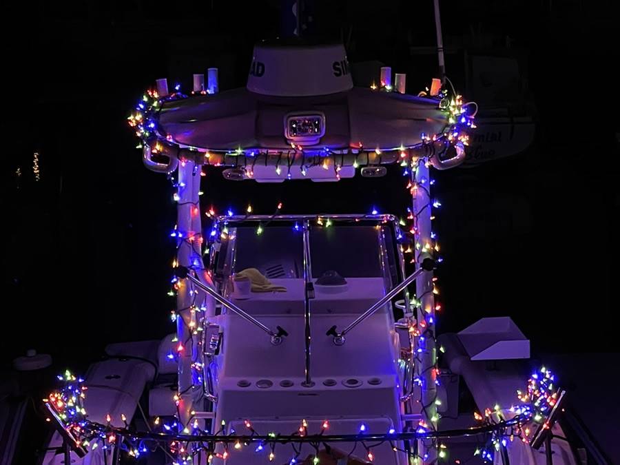 1995 Boston Whaler 21’ Outrage with a SG900 boat t-top, photo 3 of 8