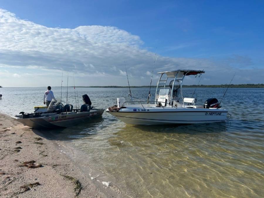 1996 SunBird Neptune 180cc with a SG300 boat t-top, photo 1 of 2