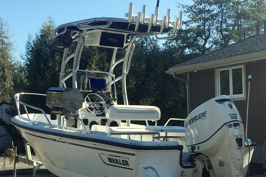 1997 Boston Whaler Outrage 17 with a SG900 boat t-top, photo 3 of 9