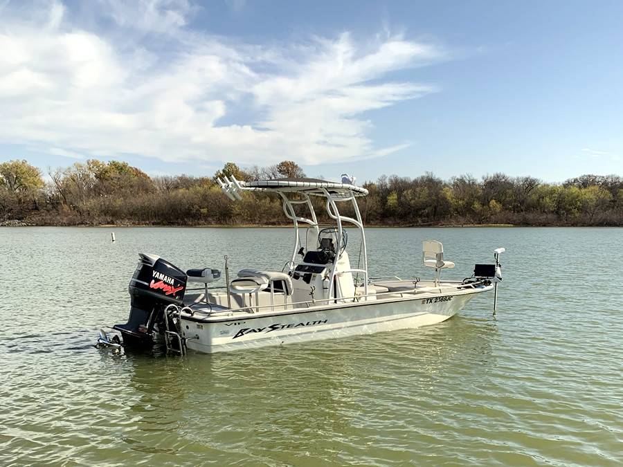 1997 VIP Boats Bay Stealth with a SG600 boat t-top, photo 2 of 6