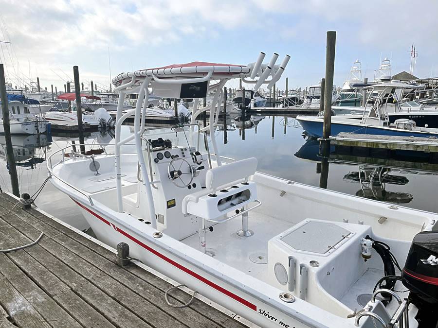 1999 Cape Horn 19 with a SG900 boat t-top, photo 1 of 4