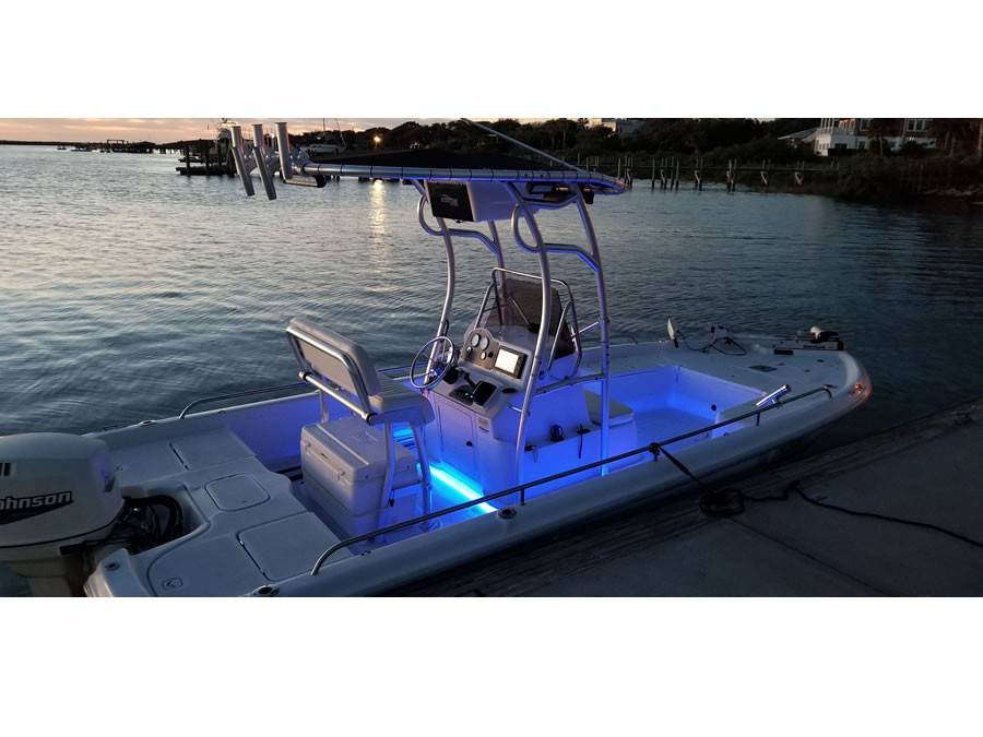 2000 Fishmaster 21bb with a SG600 boat t-top, photo 1 of 4